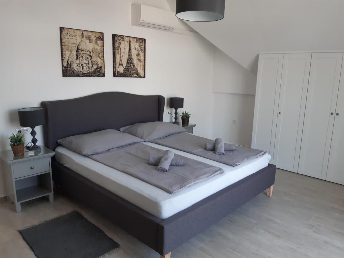 Apartman Soos -- Only For Relaxation, Not For Party! Siofok Ngoại thất bức ảnh