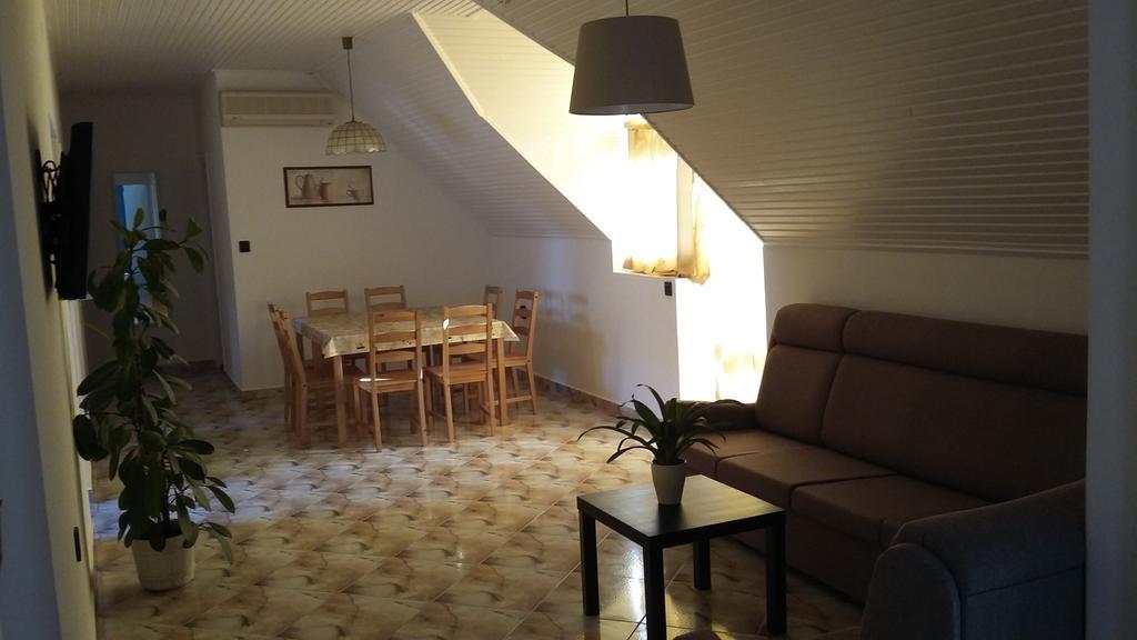Apartman Soos -- Only For Relaxation, Not For Party! Siofok Ngoại thất bức ảnh